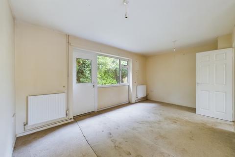 2 bedroom bungalow for sale, Woodbourne Close, Liss, Hampshire, GU33