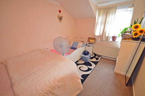 2 bedroom end of terrace house for sale, Frimley Green Road, Frimley Green, Camberley, GU16