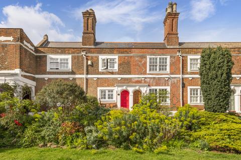 2 bedroom terraced house for sale, Rosemary Cottages, Rosemary Gardens, East Sheen