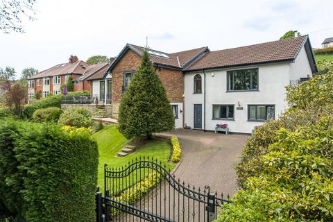 4 bedroom detached house for sale, Ryefields Drive, Uppermill, Saddleworth