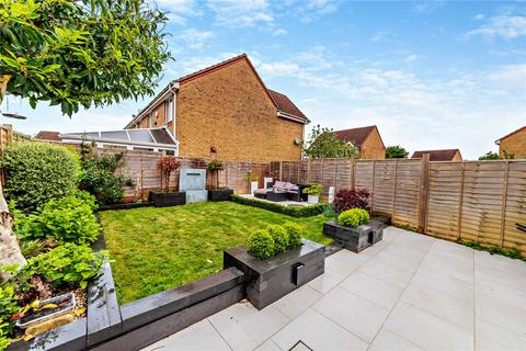 3 bedroom semi-detached house for sale, Equine Way, Newbury, RG14