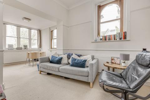 1 bedroom end of terrace house for sale, Aspley Road, London