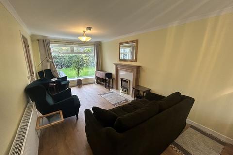 4 bedroom detached house to rent, Barnton Park Avenue, Barnton, Edinburgh, EH4