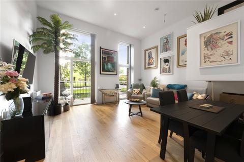 3 bedroom duplex to rent, Maud Street, London, Newham, E16