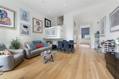 3 bedroom duplex to rent, Maud Street, London, Newham, E16