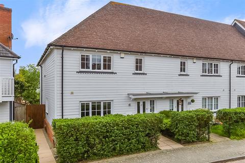 3 bedroom end of terrace house for sale, Dawn Lane, Kings Hill, West Malling, Kent