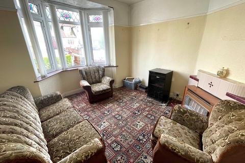 35 Old Fallings Lane, Wolverhampton, WV10 8BH