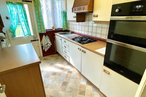 35 Old Fallings Lane, Wolverhampton, WV10 8BH