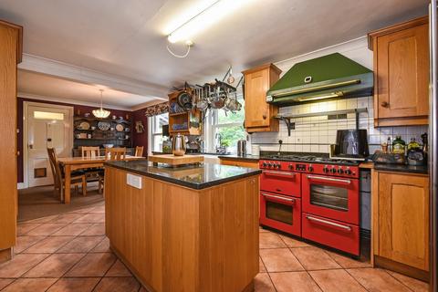 Squirrel Cottage Clay Hill, Lyndhurst, SO43 7DE