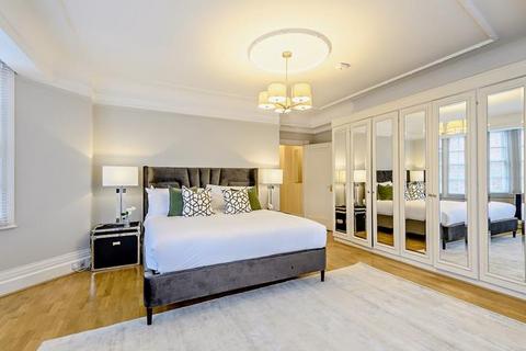 4 bedroom apartment to rent, STRATHMORE COURT, ST JOHN'S WOOD, NW8