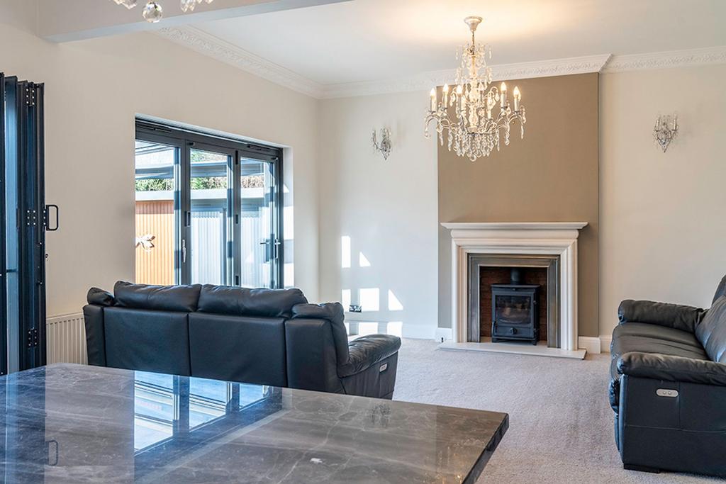 Open Plan Lounge/Dining Room