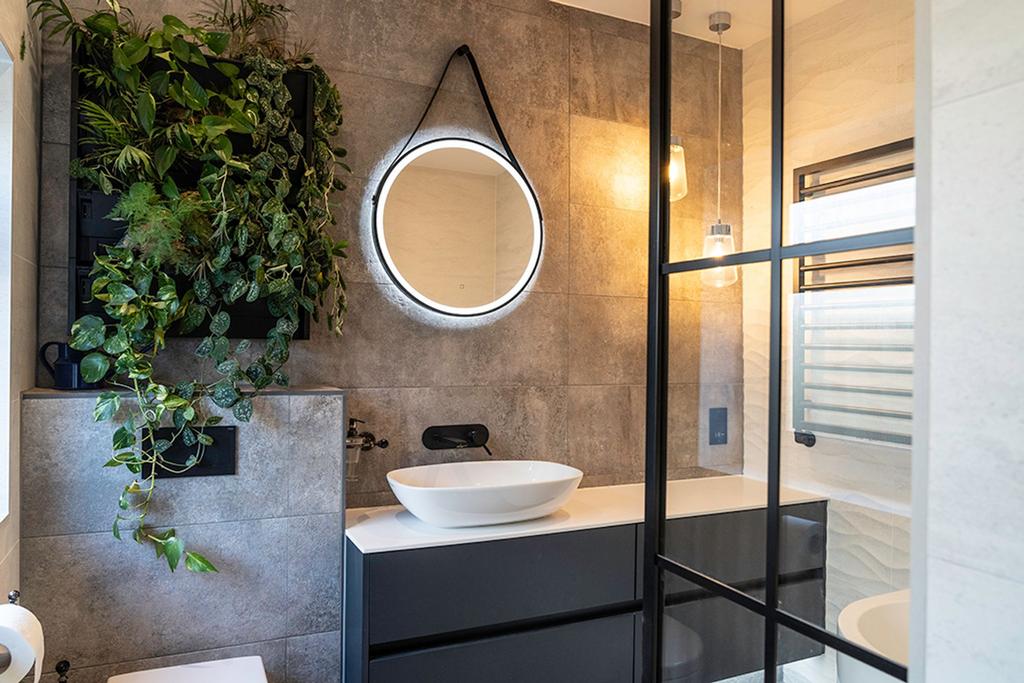 Bedroom One Ensuite