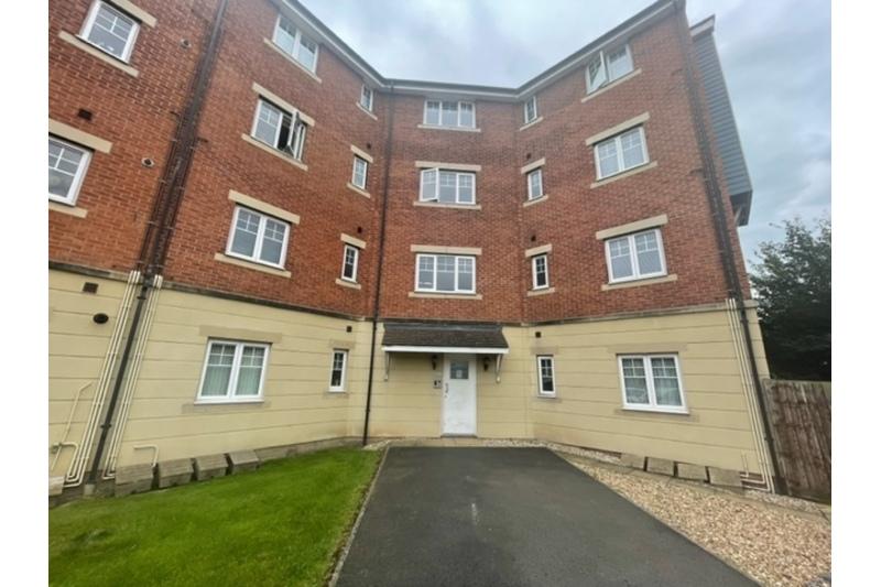 Standish Street, Bridgwater TA6 2 bed flat to rent £925 pcm (£213 pw)