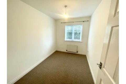 2 bedroom flat to rent, Standish Street, Bridgwater TA6