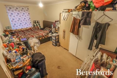 2 bedroom apartment for sale, Ulverston, Purfleet, RM19