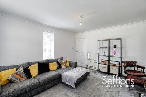 3 Belmore Close, Norwich, NR7 0PS