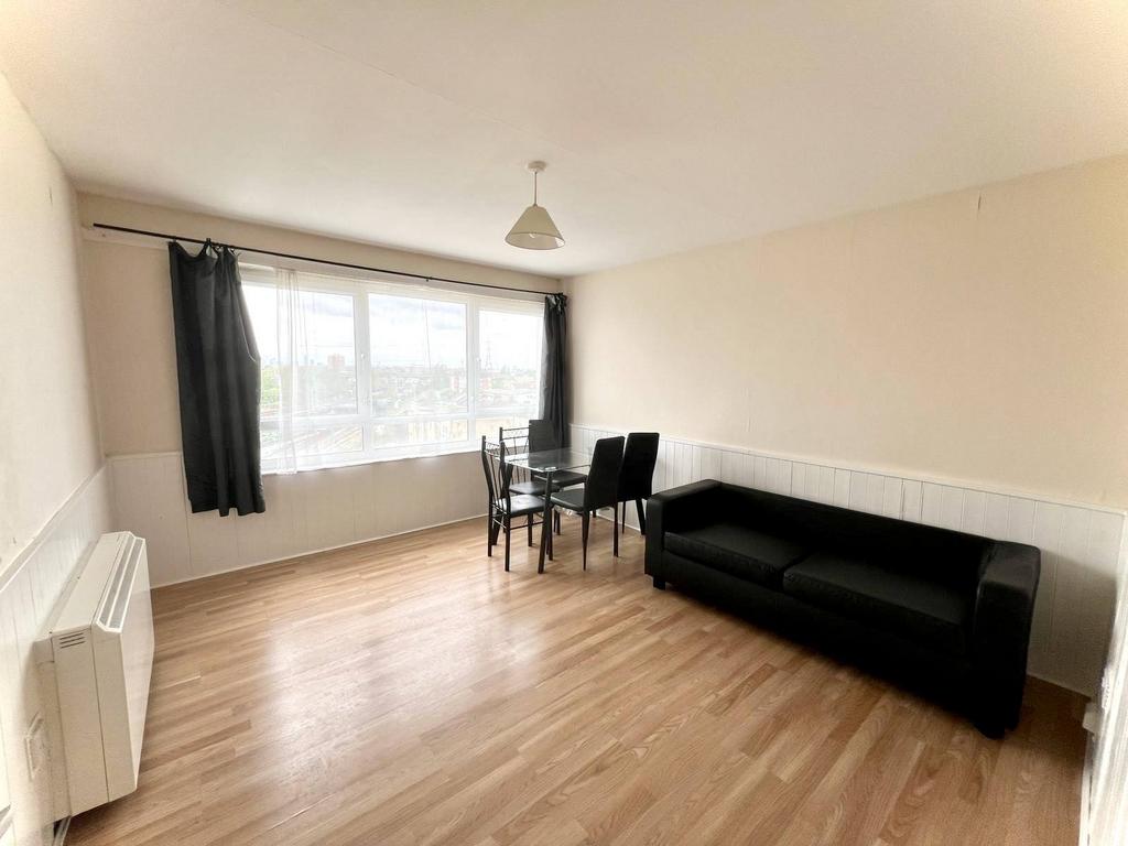 A Spacious One Bedroom Flat to Rent in the Heart