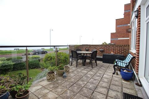 2 bedroom apartment for sale, Arismore Court, Lee-On-The-Solent, Hampshire, PO13