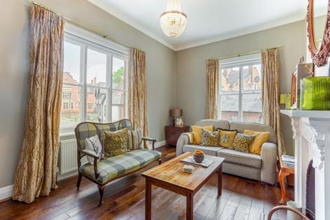 4 bedroom end of terrace house for sale, Shipgate Street, Chester, CH1