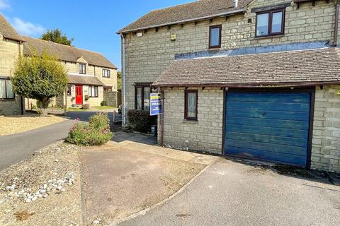 3 bedroom end of terrace house for sale, Schofield Avenue, Witney, Oxfordshire, OX28