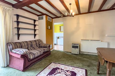 82 Schofield Avenue, Witney, OX28 1JW