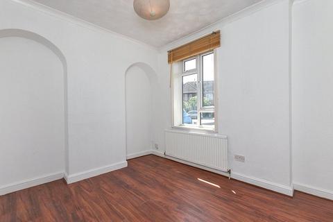 201 Brookehowse Road, London, SE6 3TT