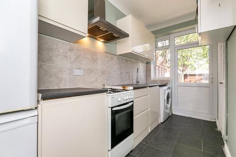 201 Brookehowse Road, London, SE6 3TT