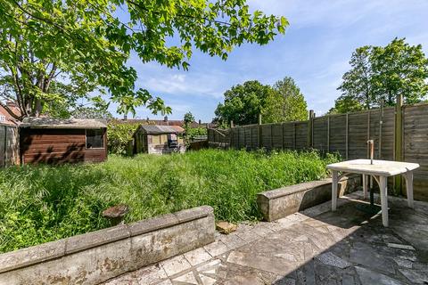 201 Brookehowse Road, London, SE6 3TT