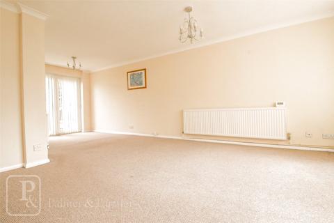 3 bedroom terraced house to rent, Wyndham Close, Colchester, Essex, CO2