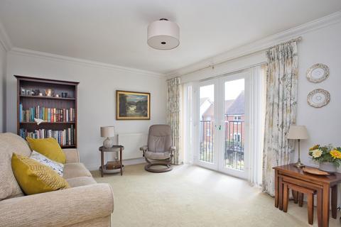 Flat 6, 2 Bridge Close, Sandwich, CT13 9QG