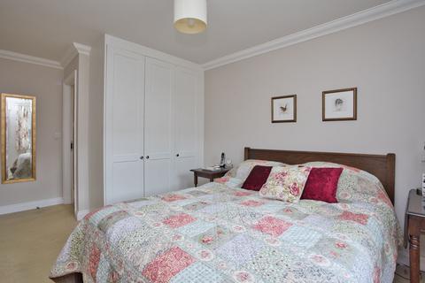 Flat 6, 2 Bridge Close, Sandwich, CT13 9QG