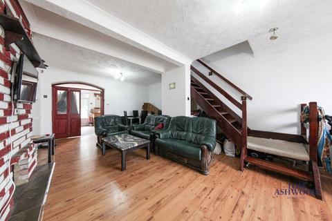 2 bedroom terraced house for sale, Lancaster Avenue, Barking, IG11