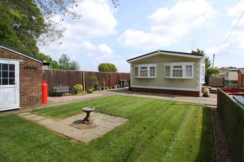 2 bedroom park home for sale, Mullenscote Mobile Home Park, Andover, Andover, SP11