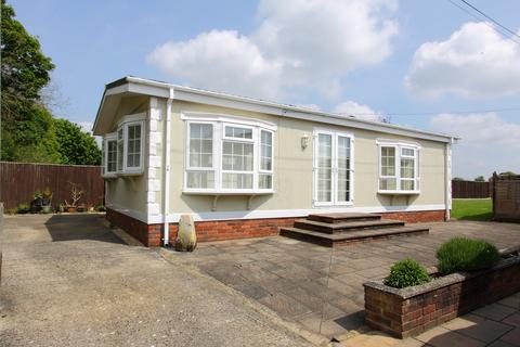 2 bedroom park home for sale, Mullenscote Mobile Home Park, Andover, Andover, SP11