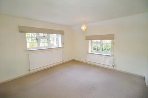 4 bedroom detached house to rent, The Street, Kelling NR25