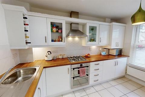 2 bedroom semi-detached house for sale, Kittiwake Close, Hayle TR27