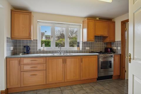 3 bedroom detached house for sale, 3 Clos Winifred