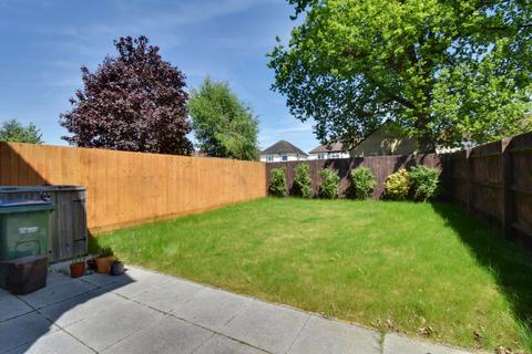 4 bedroom semi-detached house to rent, Almond Close, Hertfordshire WD24