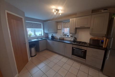 4 bedroom detached house for sale, Glamorgan Way, Swadlincote, DE11