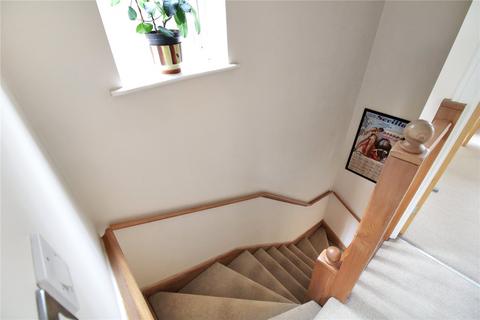 24 Wise Close, Swindon, SN2 7LT