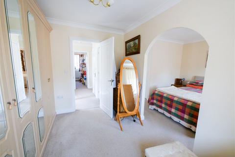 11 Thurlow Close, Saxmundham, IP17 1GD