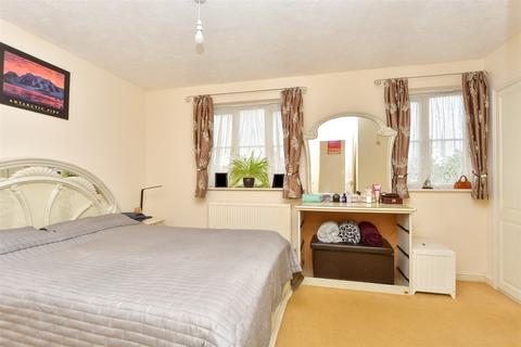 3 bedroom end of terrace house for sale, Feldspar Close, Sonora Fields, Sittingbourne, Kent