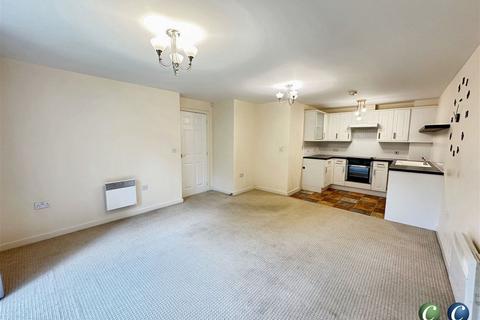 2 bedroom flat for sale, Wolseley Road, Rugeley, WS15 2GJ