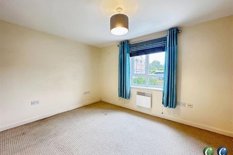 2 bedroom flat for sale, Wolseley Road, Rugeley, WS15 2GJ