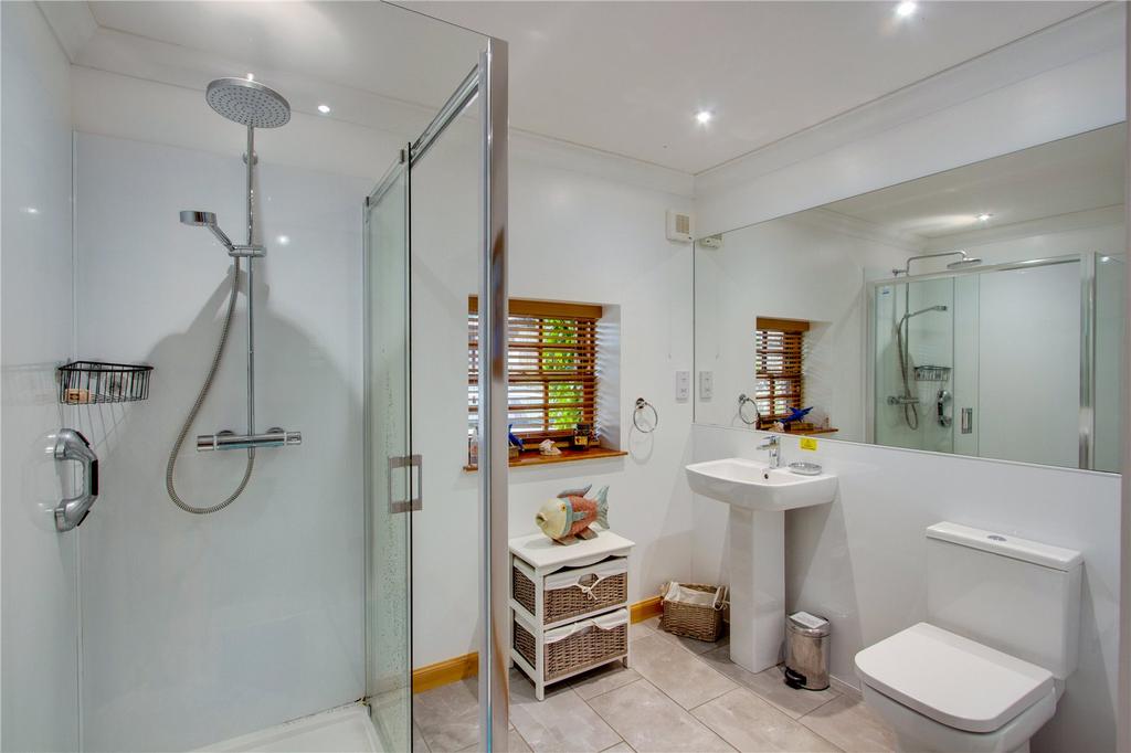 Annexe Shower Room