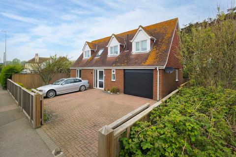 3 bedroom detached house for sale, Hythe Road, Dymchurch, Romney Marsh, TN29