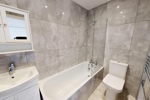 1 bedroom flat to rent, Bedford Square, Brighton, BN1