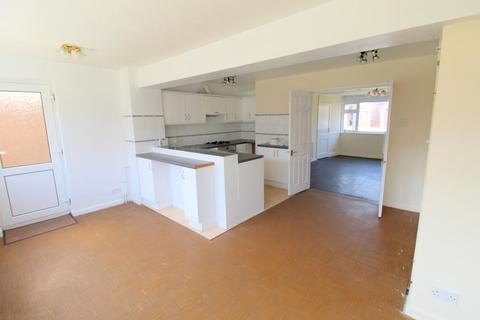 10 Ember Road, Slough, SL3 8ED