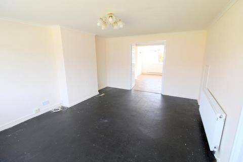 10 Ember Road, Slough, SL3 8ED