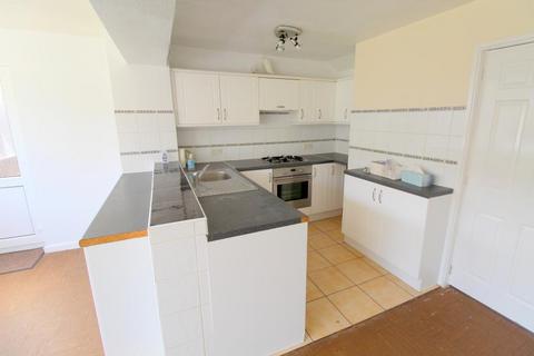 10 Ember Road, Slough, SL3 8ED